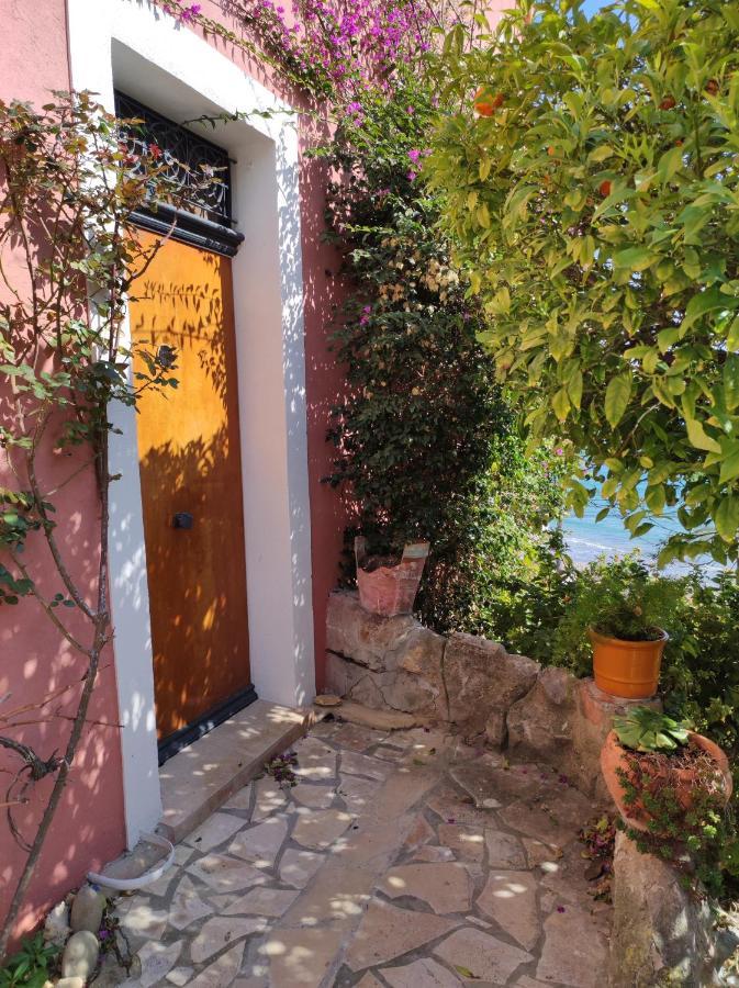 Les Galets Hotel Et B&B Bandol Luaran gambar