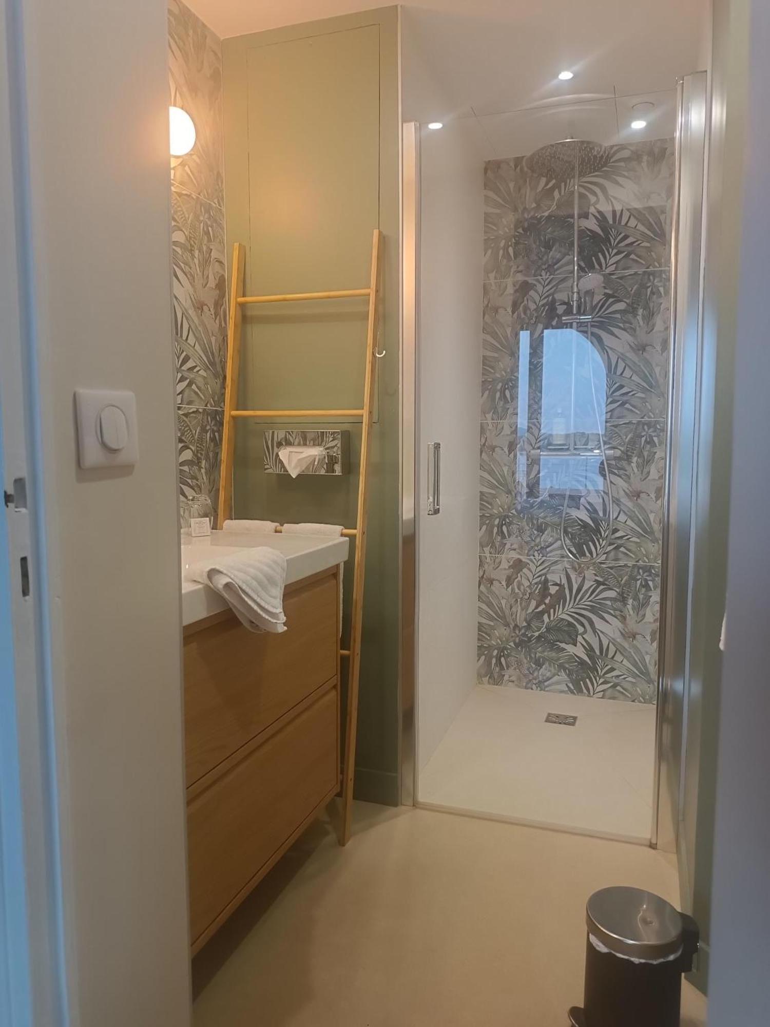 Les Galets Hotel Et B&B Bandol Luaran gambar